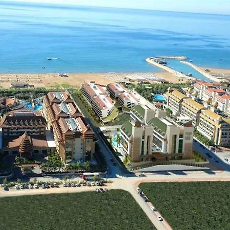 Resort Port