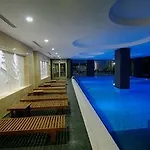 Port 5* Side