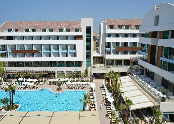 Port Semesteranläggning (resort) Side