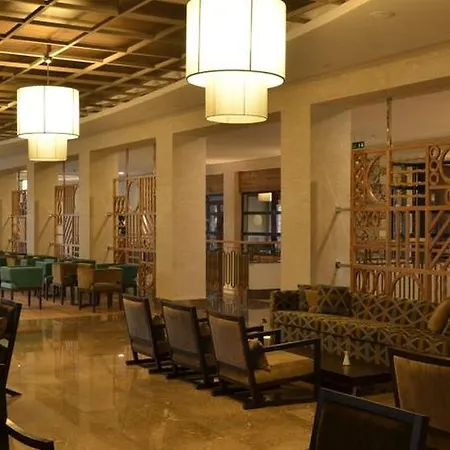 Port منتجع 5*