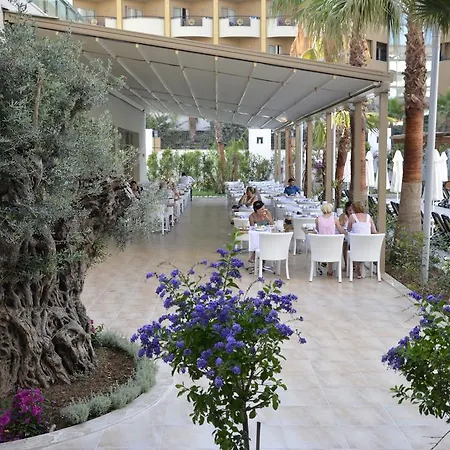 Port منتجع 5*