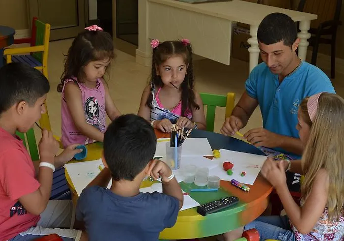 Üdülőközpont Port Side